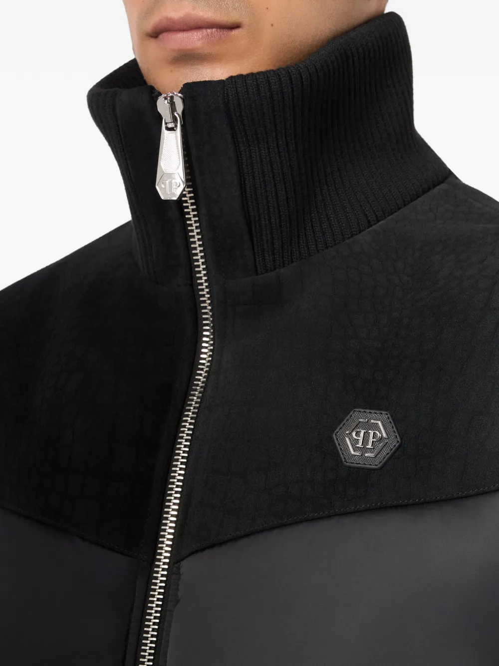 Philipp Plein Donsjack met krokodillen-reliëf en vlakken Zwart