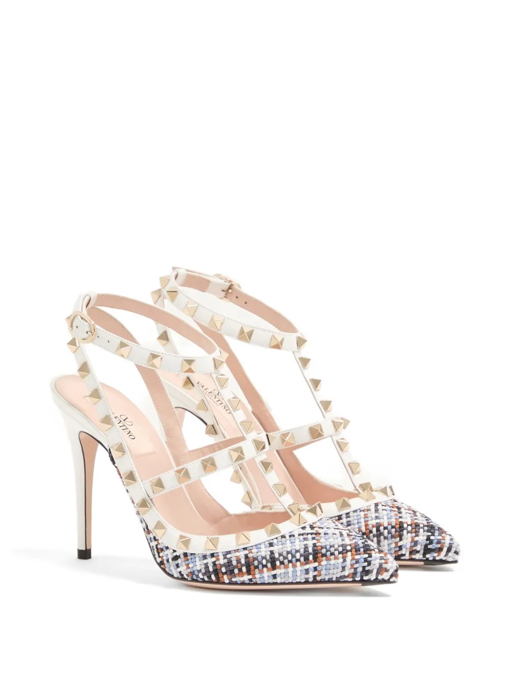 Valentino Garavani Rockstud pumps van geweven stof Wit