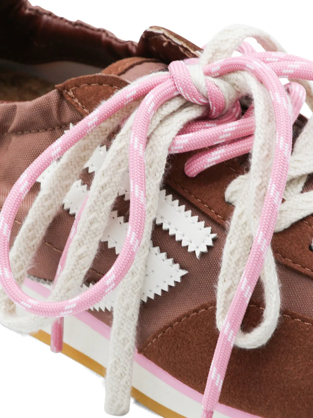 Puraai Sneakers met logo Bruin