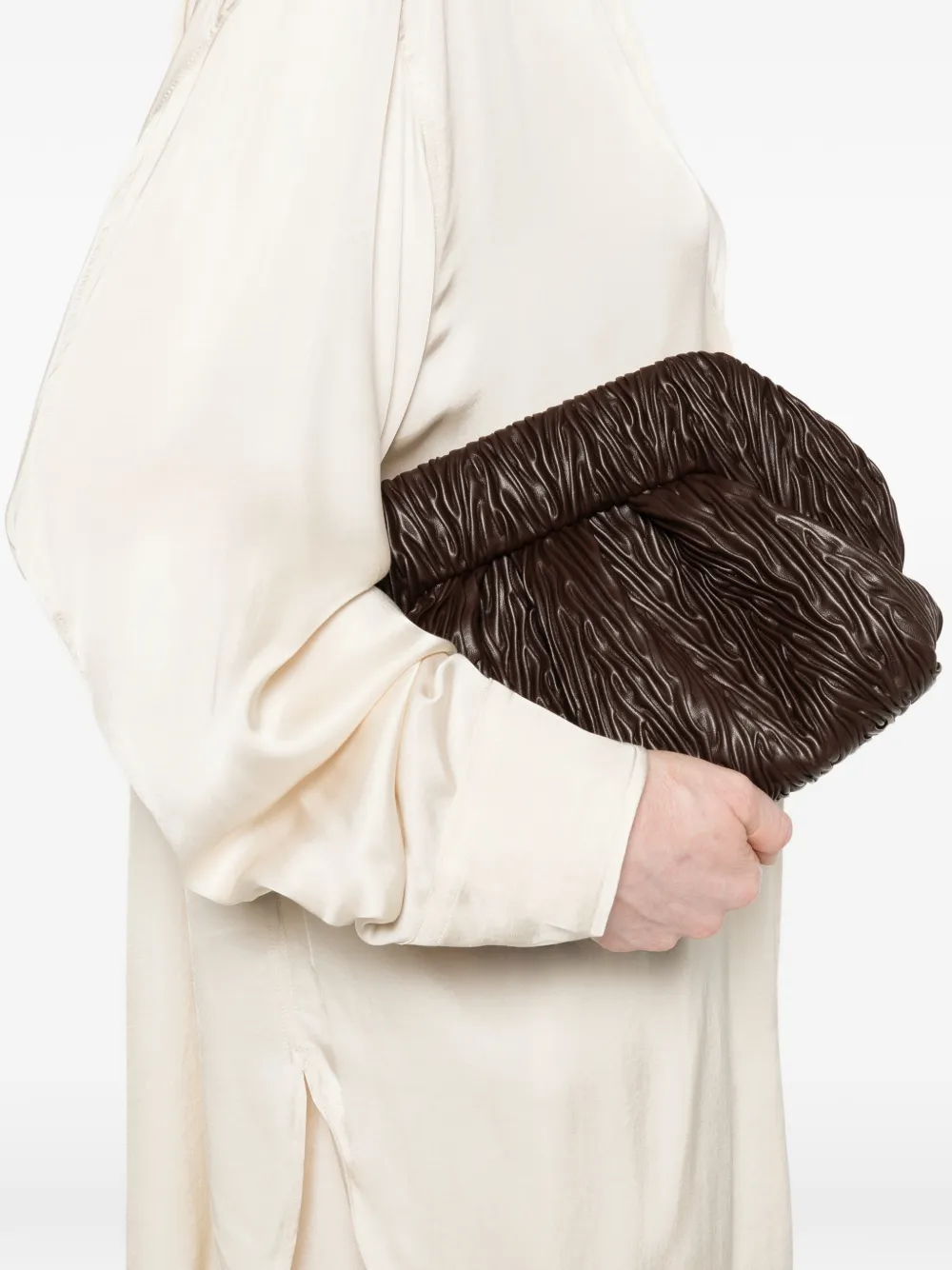  Themoirè Medium Bios Ruched Shoulder Bag - Brown 