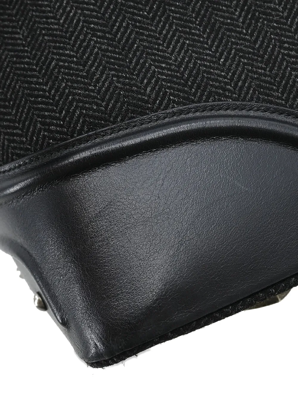 Dior Pre-owned 2007 Jeanne Handbag in Black, view 4