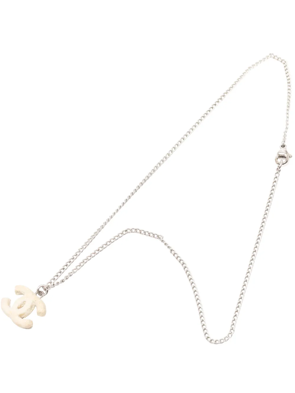 CHANEL Pre-Owned 2003 Silver Plated Textured CC Pendant Necklace costume necklace - Argento