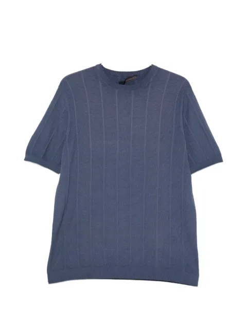 Jeordie's short-sleeve T-shirt