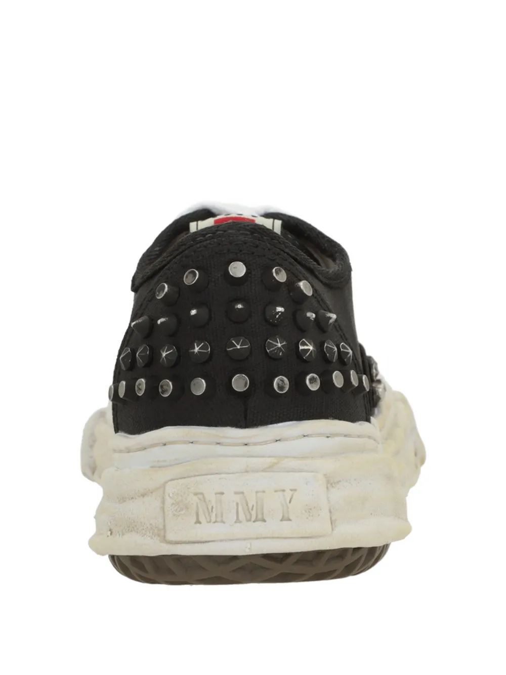 Maison MIHARA YASUHIRO Sneakers met studs Zwart