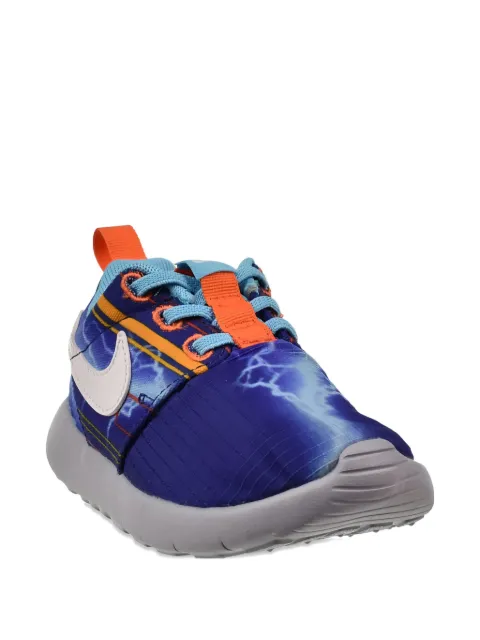 Nike Roshe One sneakers