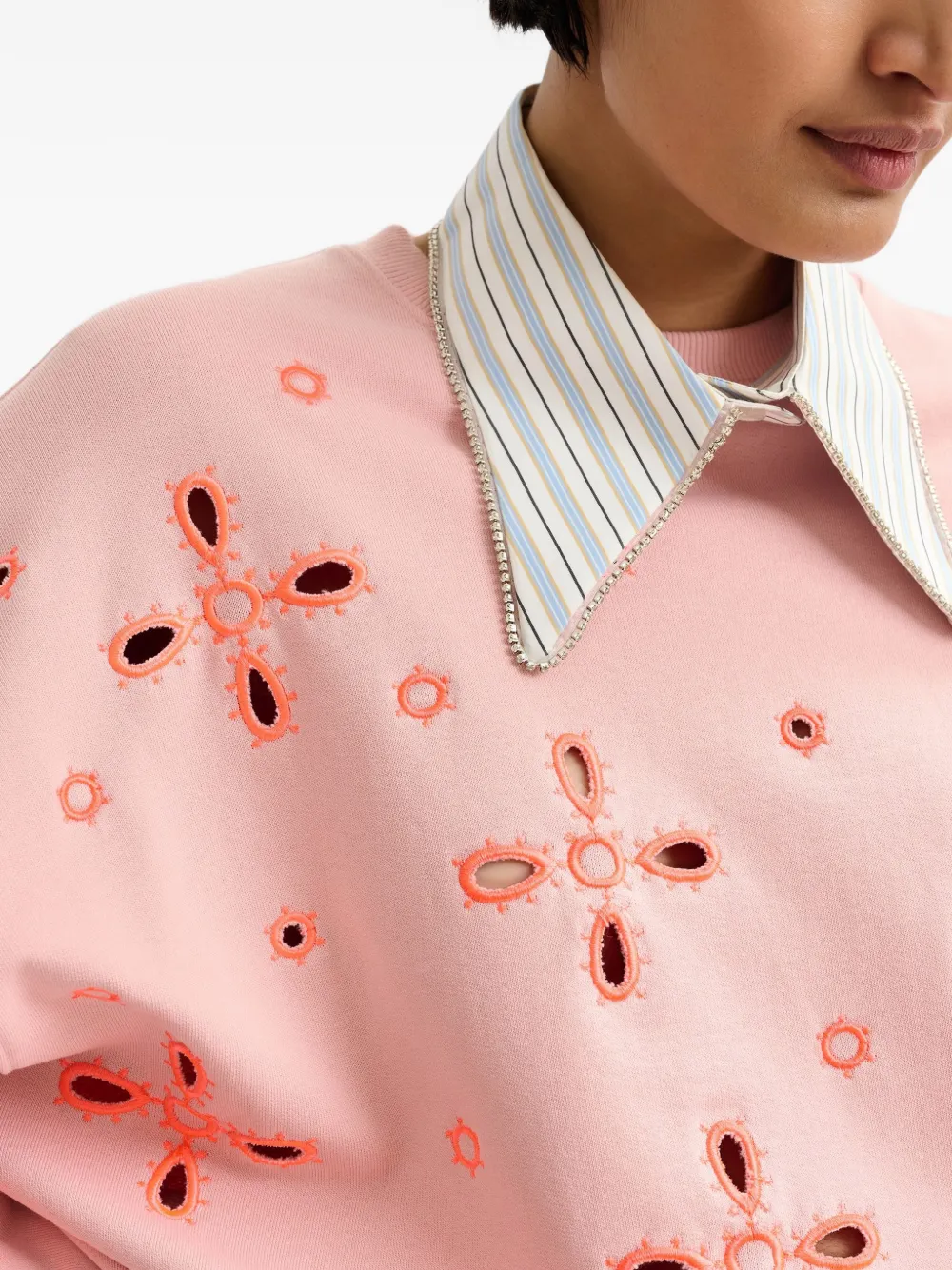 Floral-Pattern Embroidered Sweatshirt