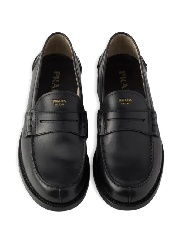 Prada レザーローファー | ブラック | FARFETCH JP