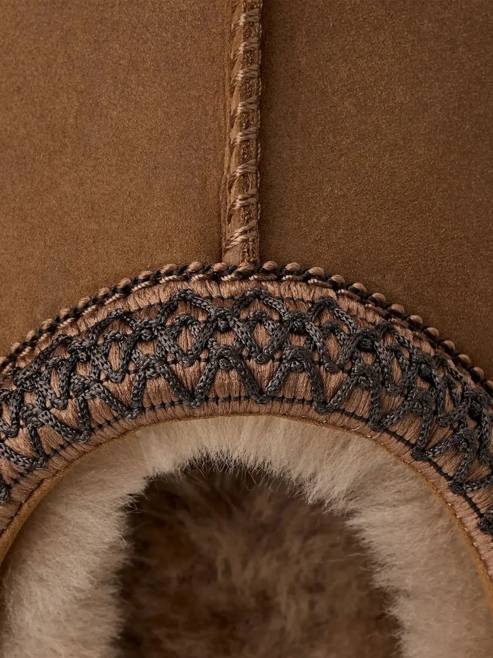 UGG Leren slippers met borduurwerk Bruin