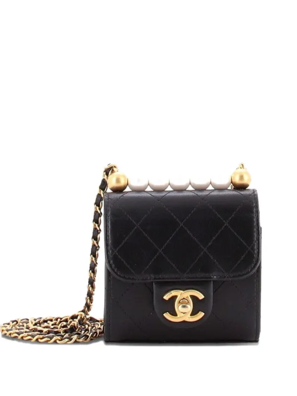 Chanel Pre-owned Chic Pearls Flap Clutch with Chain Quilted Goatskin Mini Crossbody Bag in Black