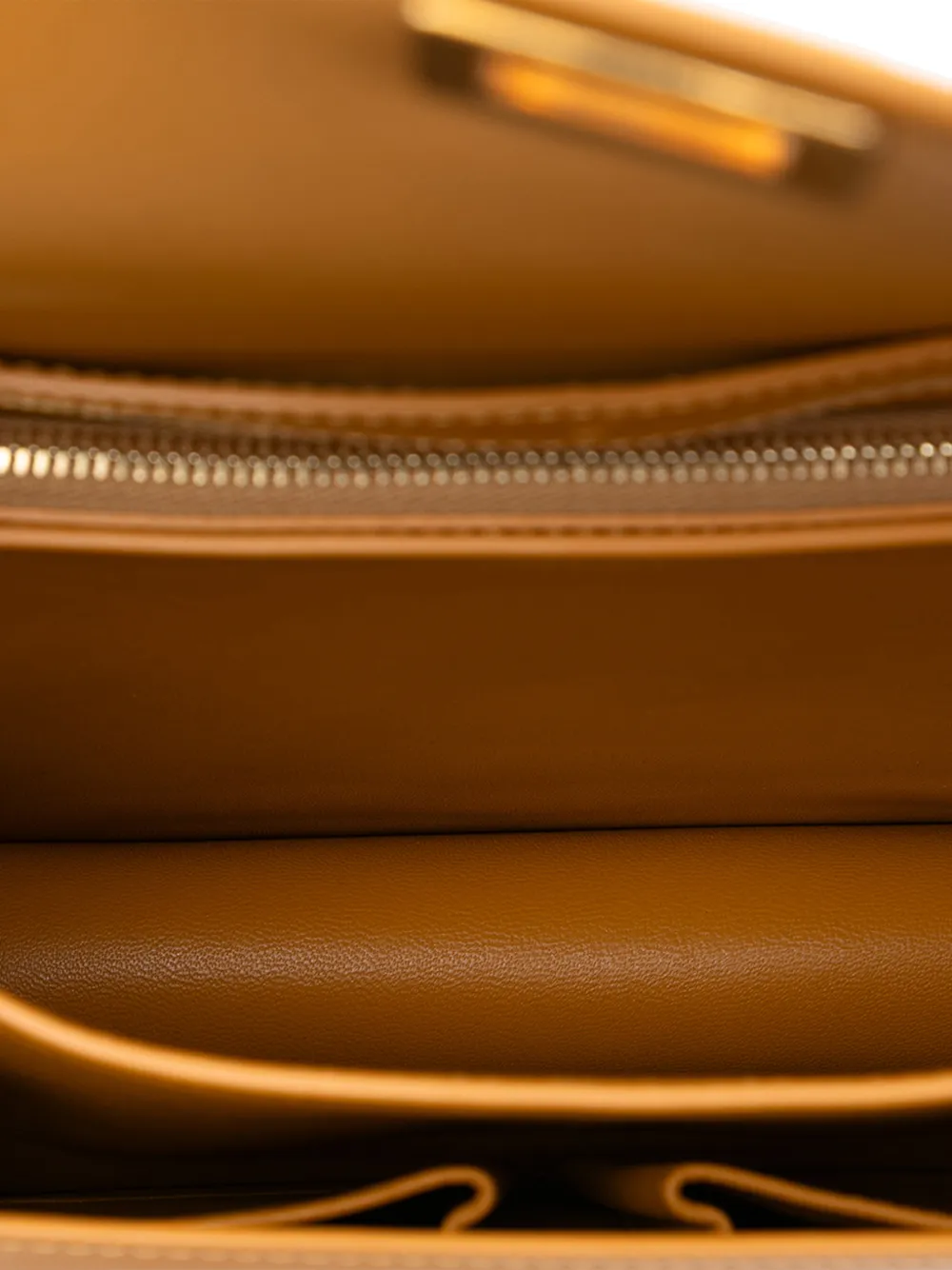 2019 Medium Calfskin Classic Box Crossbody Bag