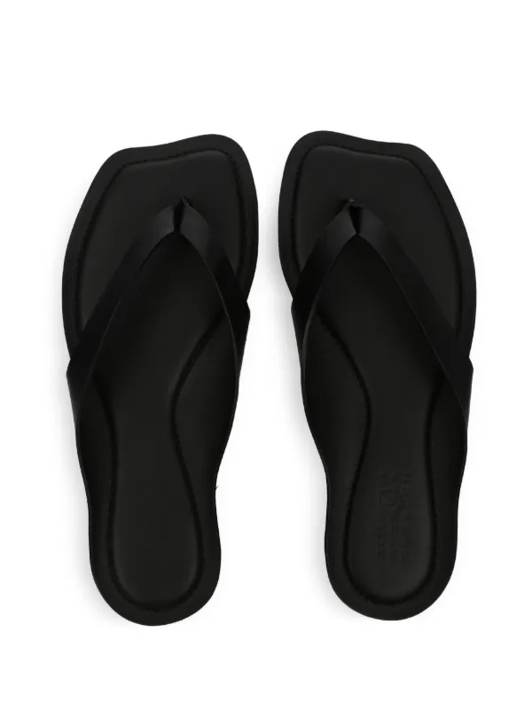 MM6 Maison Margiela Anatomic Leather Flip Flops | Black | FARFETCH JO