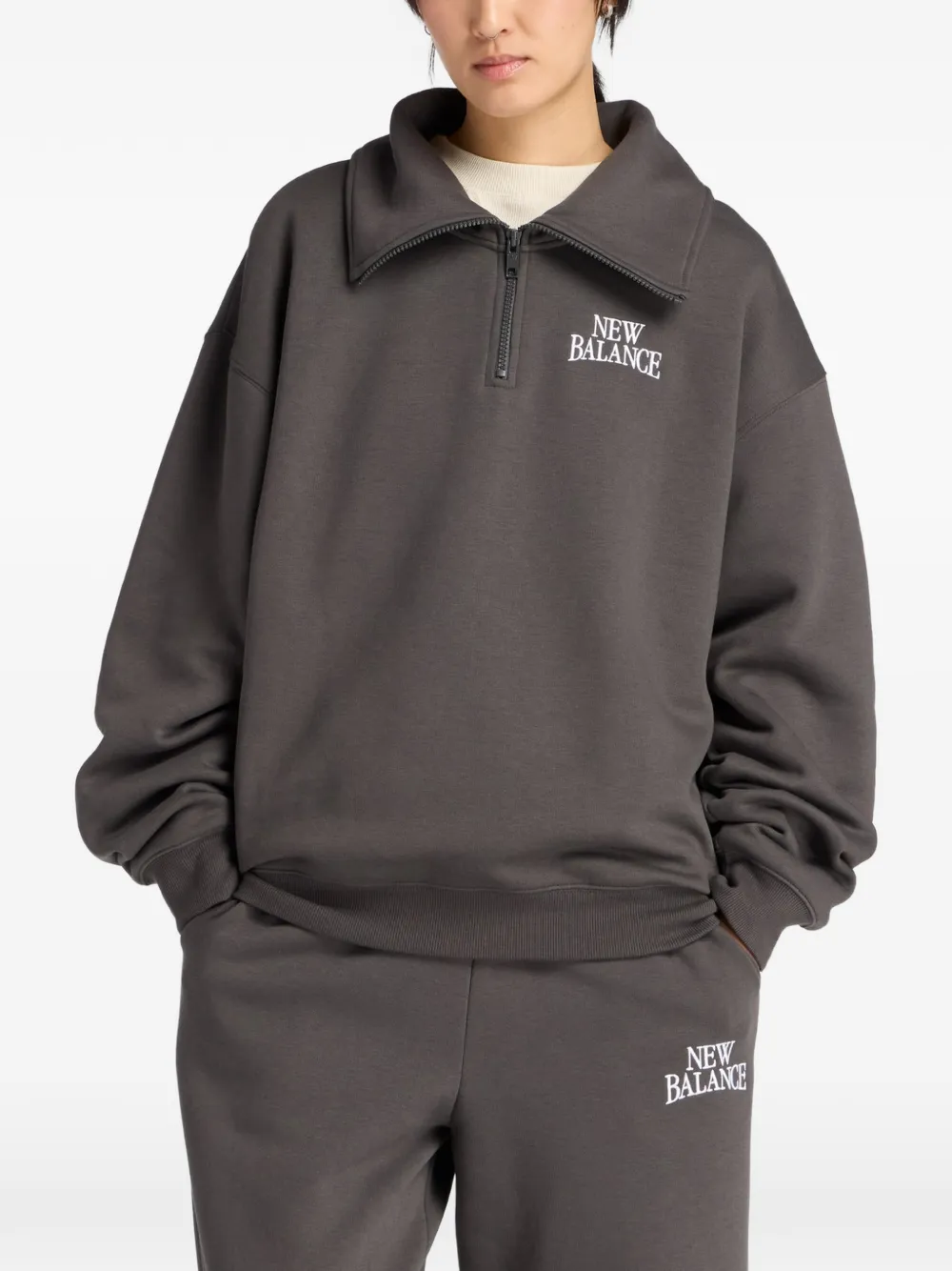 New Balance Trackside embroidered half zip sweatshirt - Grigio
