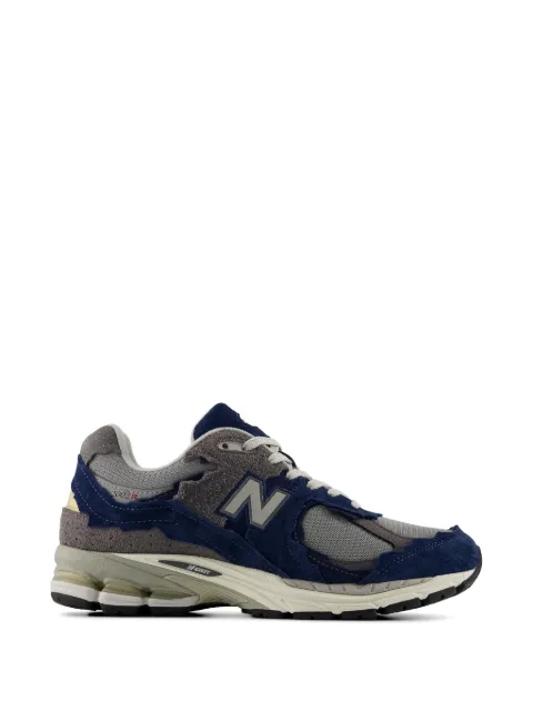 New Balance M2002D sneakers