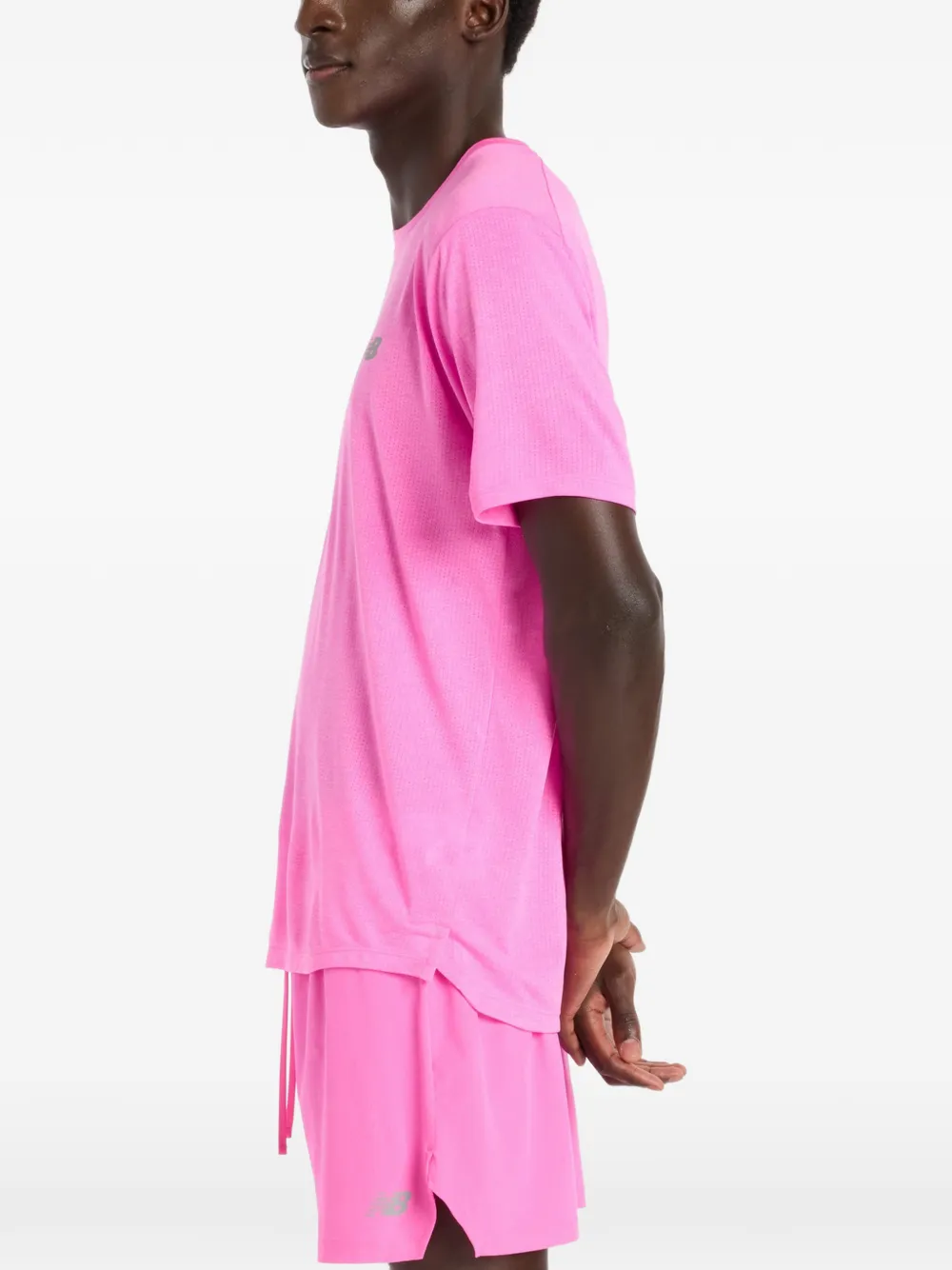 New Balance Essential T-shirt met logo Roze