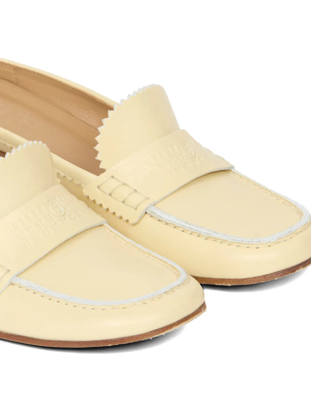 MM6 Maison Margiela Penny leren slippers Beige