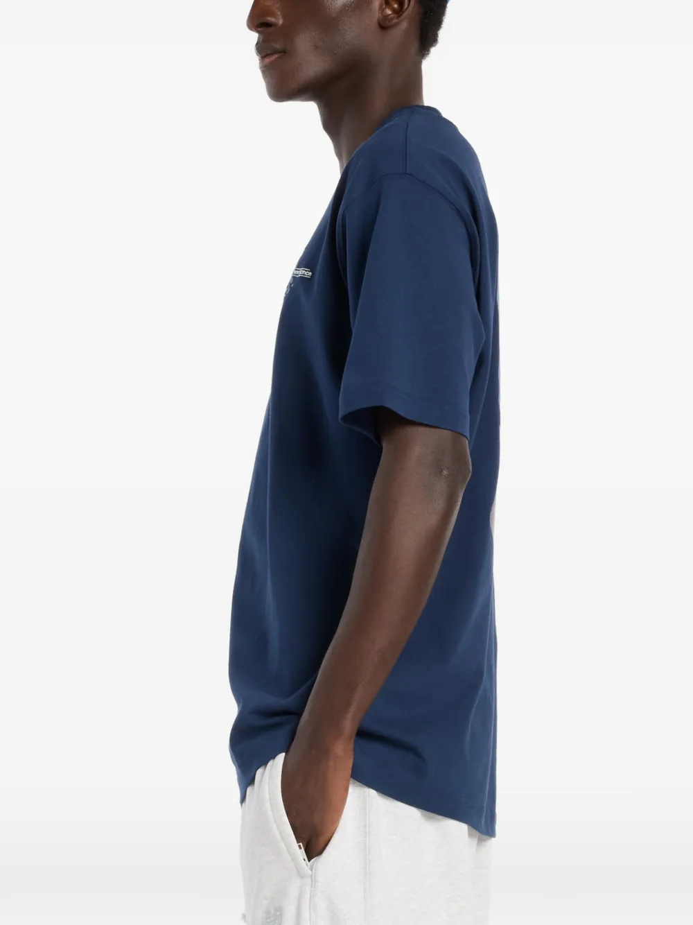 New Balance Fountain T-shirt met print Blauw
