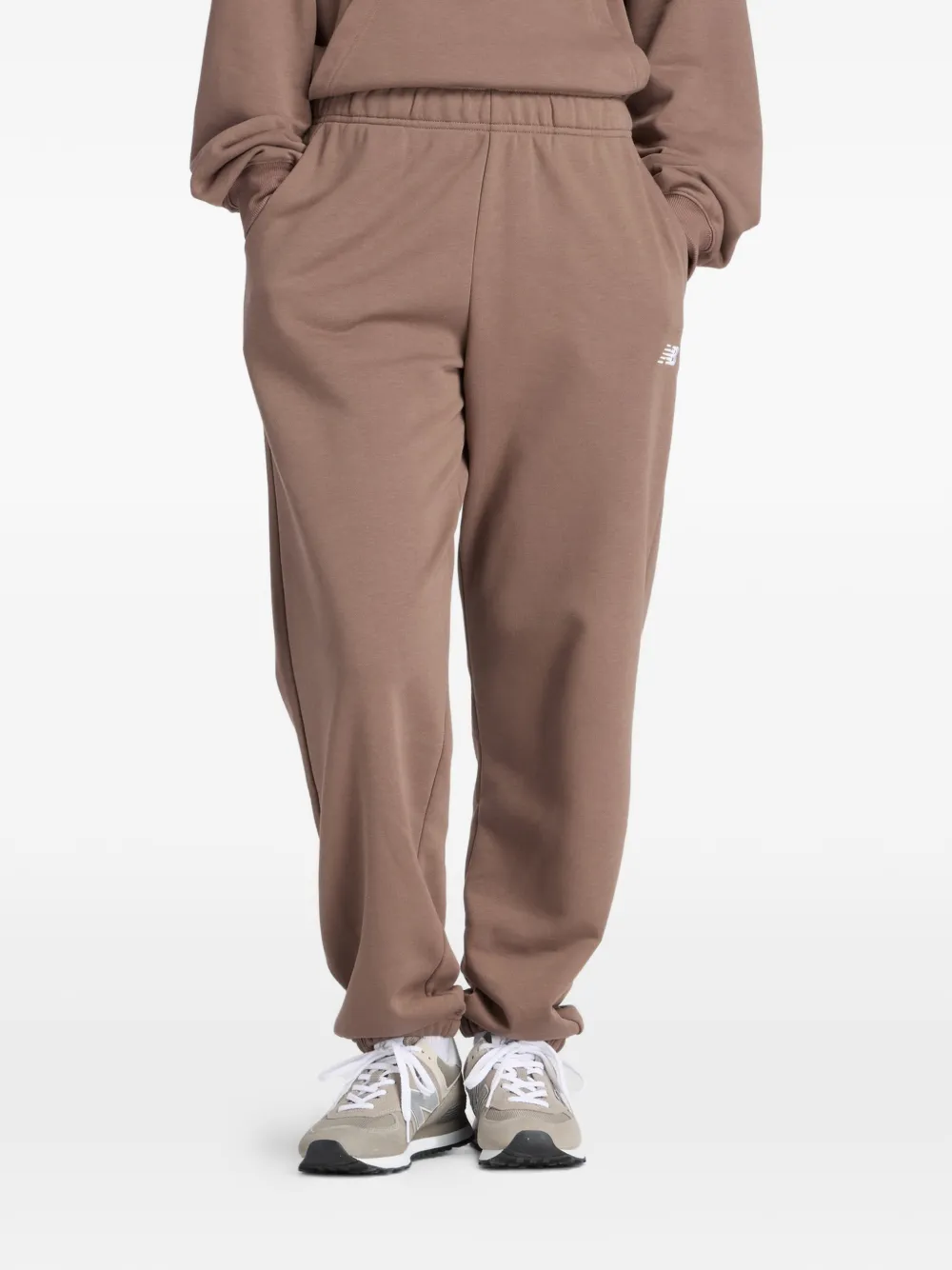 New Balance Essentials elasticated logo track pants - Marrone