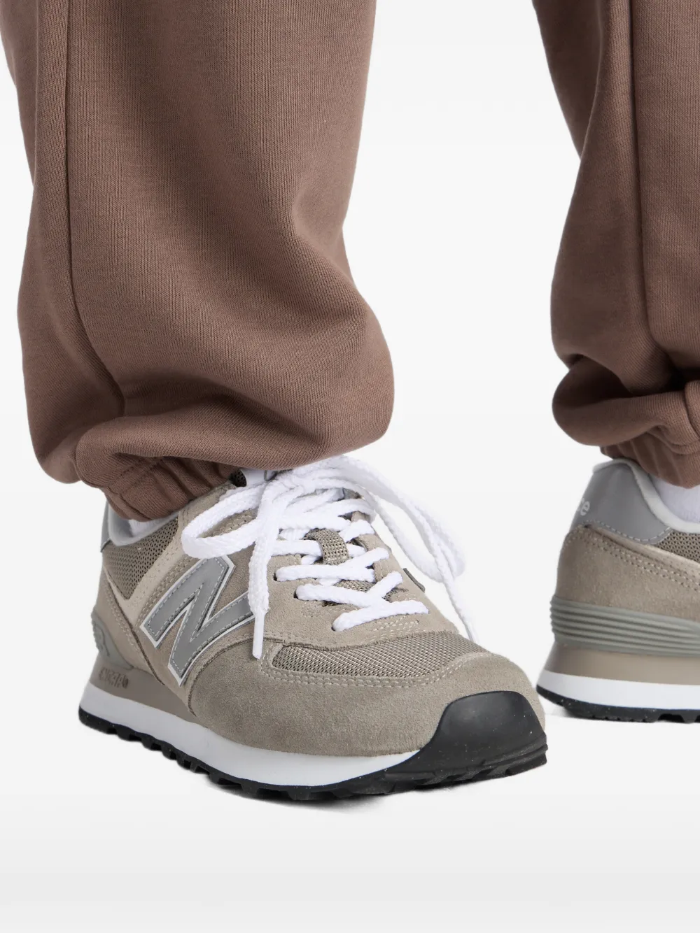 New Balance Essentials elastische trainingsbroek met logo Bruin