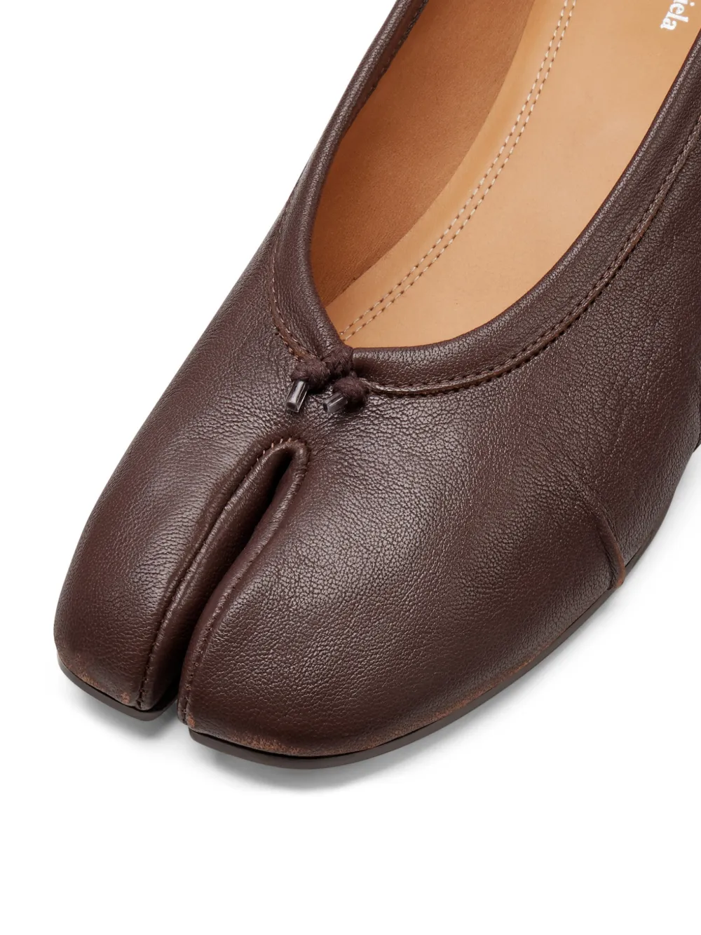Maison Margiela Tabi ballet flats Bruin