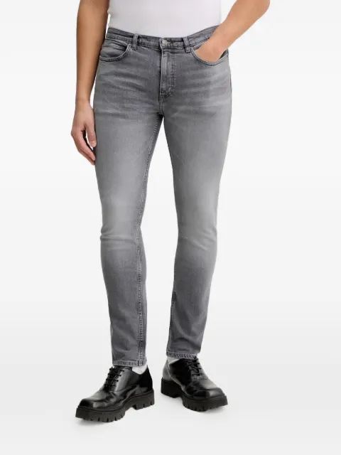 HUGO jeans con parche