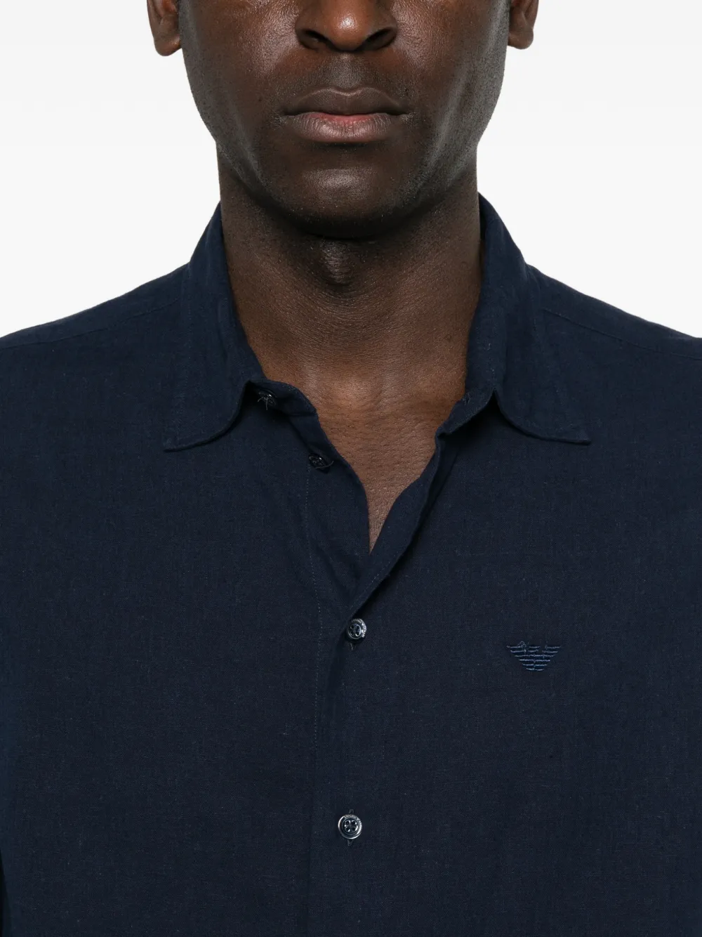 Emporio Armani Overhemd met knoopsluiting en logo op de borst Blauw