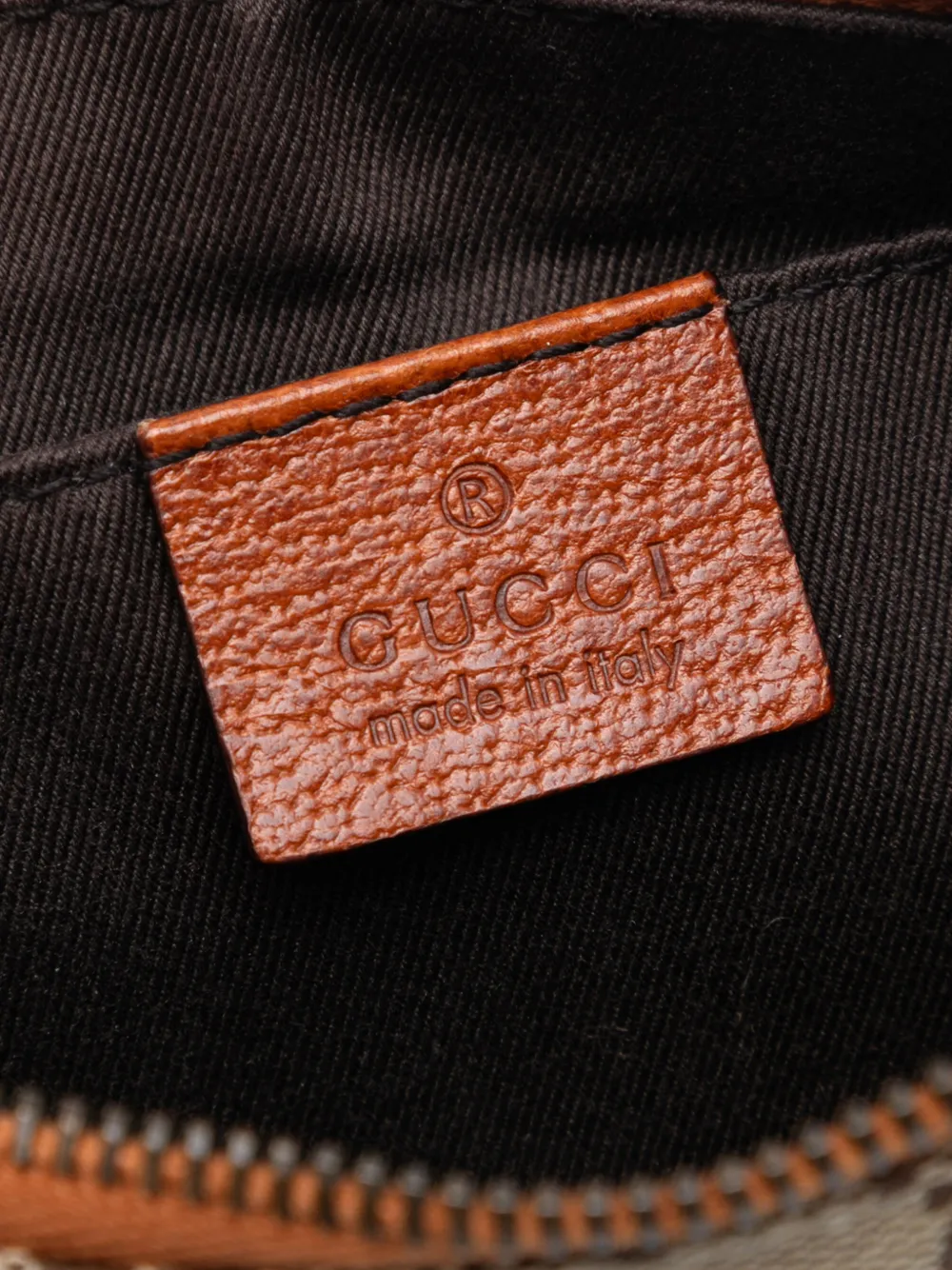 2000-2015 Gg Canvas Nailhead Shoulder Bag
