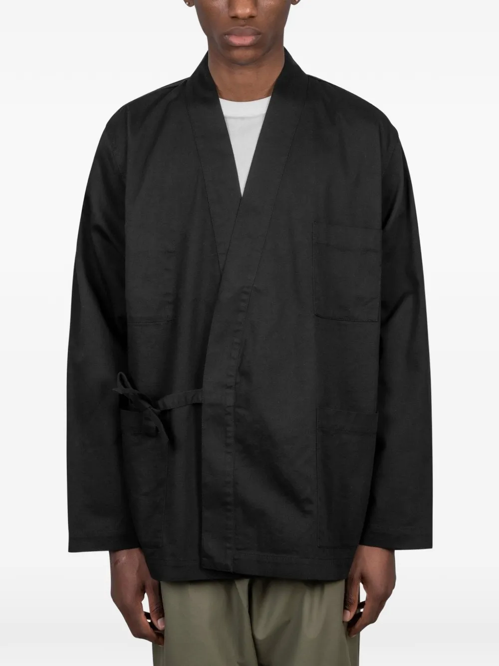 Universal Works wrap-front kimono - Schwarz