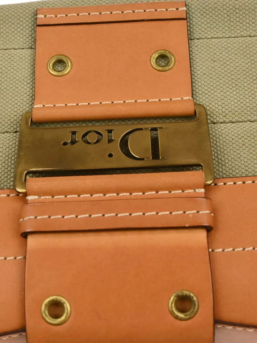 2002 Street Chic Columbus Pockets Shoulder Bag