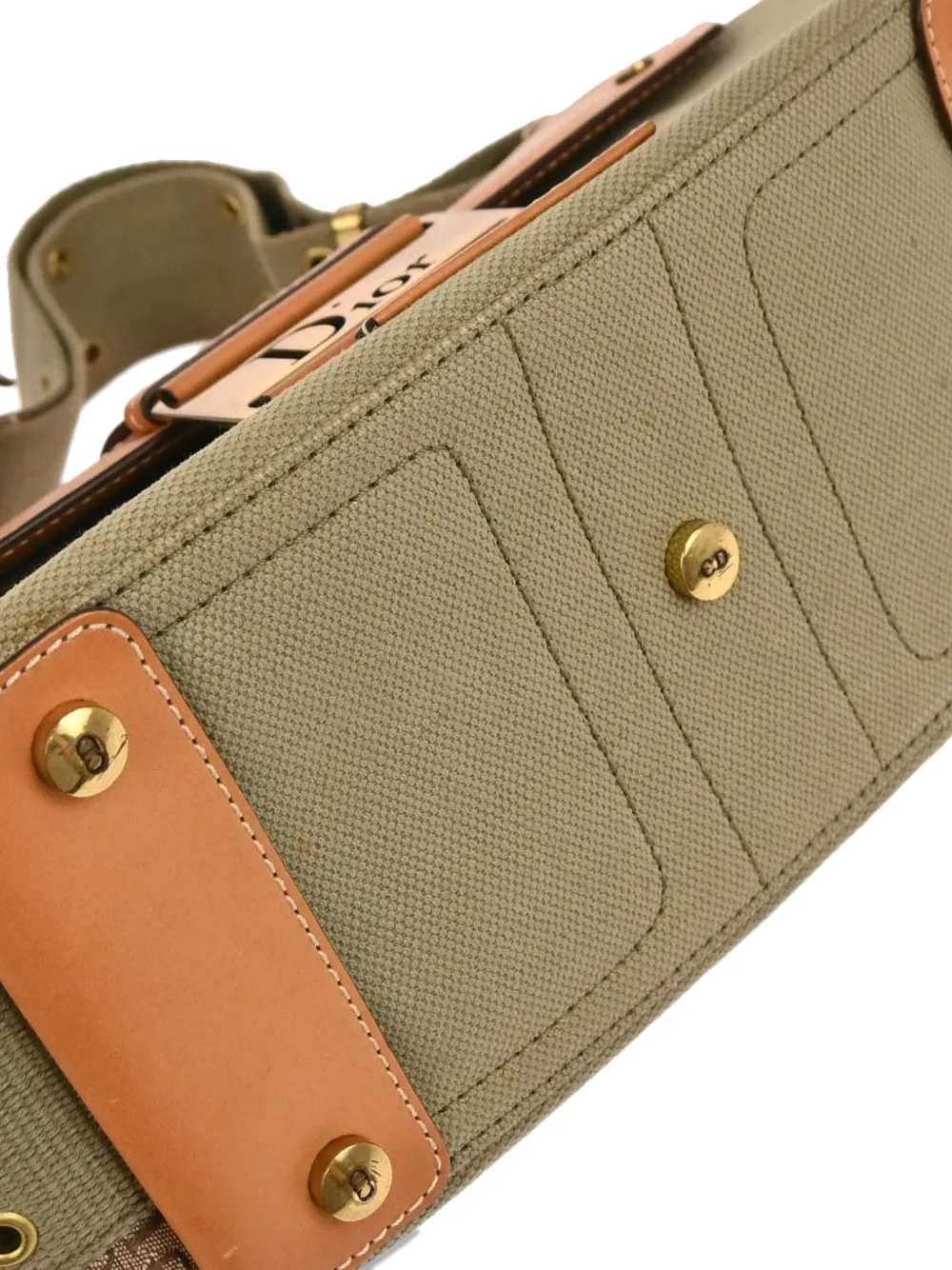 2002 Street Chic Columbus Pockets Shoulder Bag