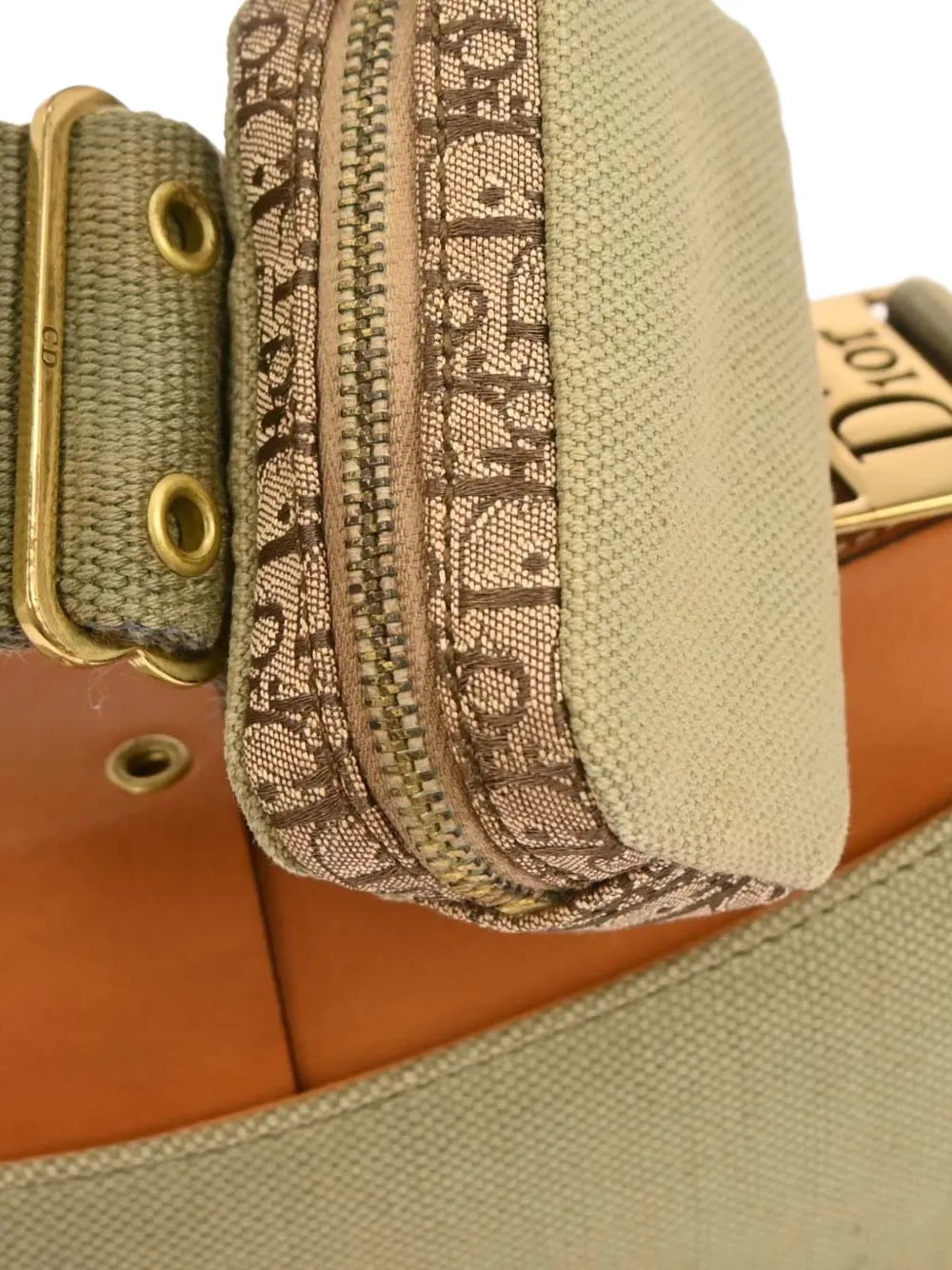 2002 Street Chic Columbus Pockets Shoulder Bag
