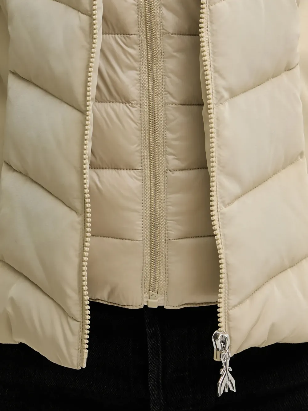Patrizia Pepe Gewatteerd jack met capuchon Beige
