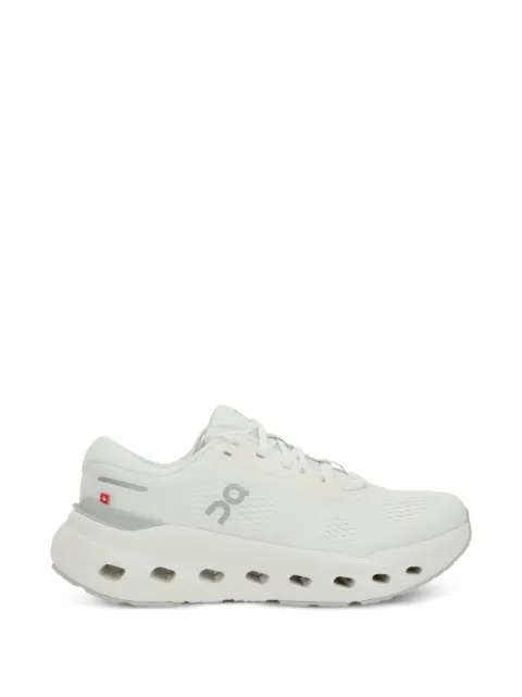 On baskets Cloudrunner 3