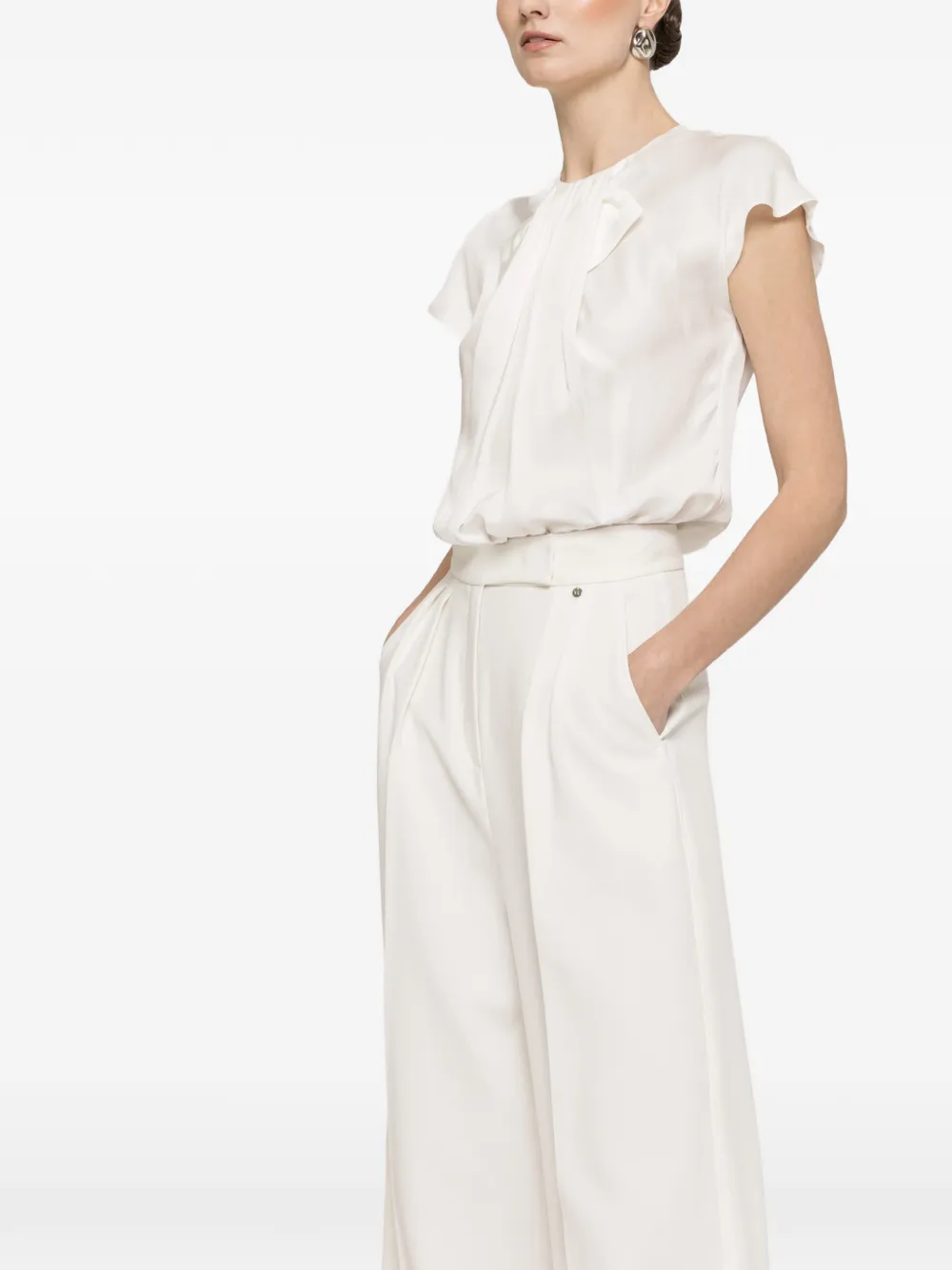 NISSA pleat-detail blouse - Bianco
