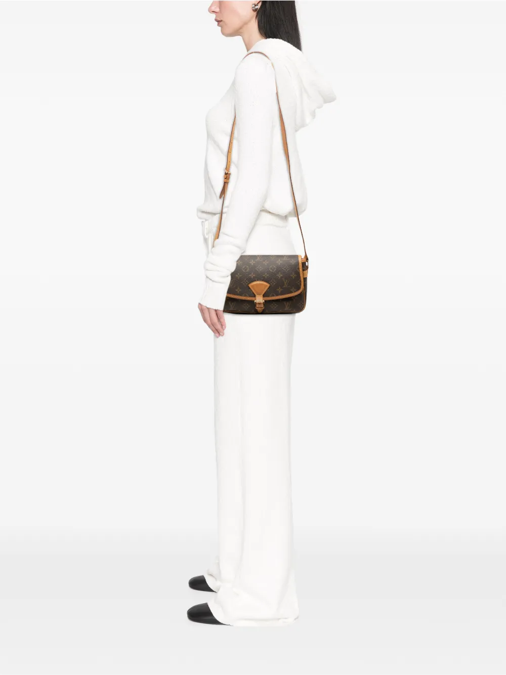 Louis Vuitton Pre-owned 2000 Monogram Sologne Crossbody Bag in Brown, view 2