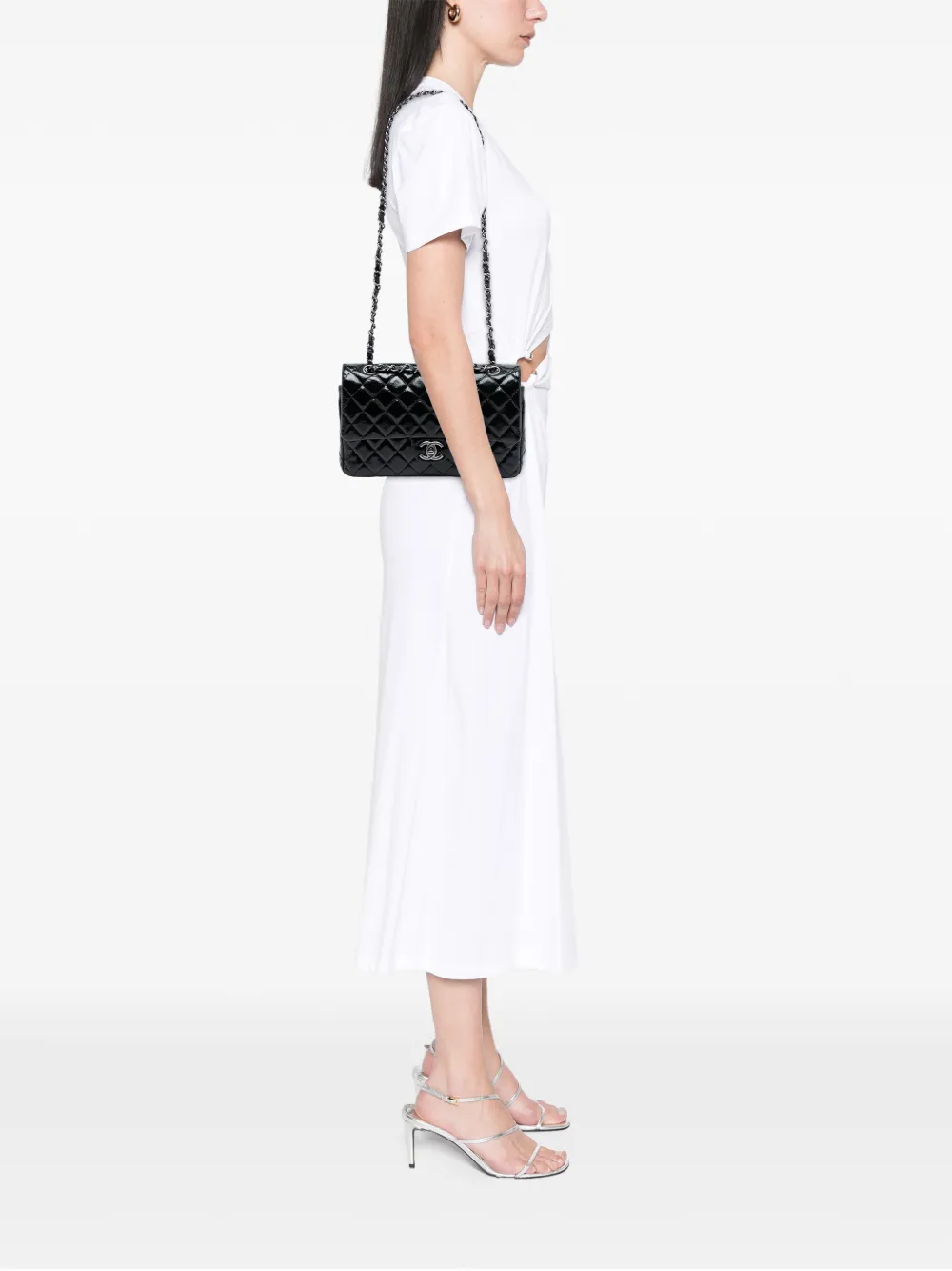  Chanel Pre-owned Bolso De Hombro Classic Mediano En Charol Envejecido Con Solapa Doble 2008-2009 - Negro 