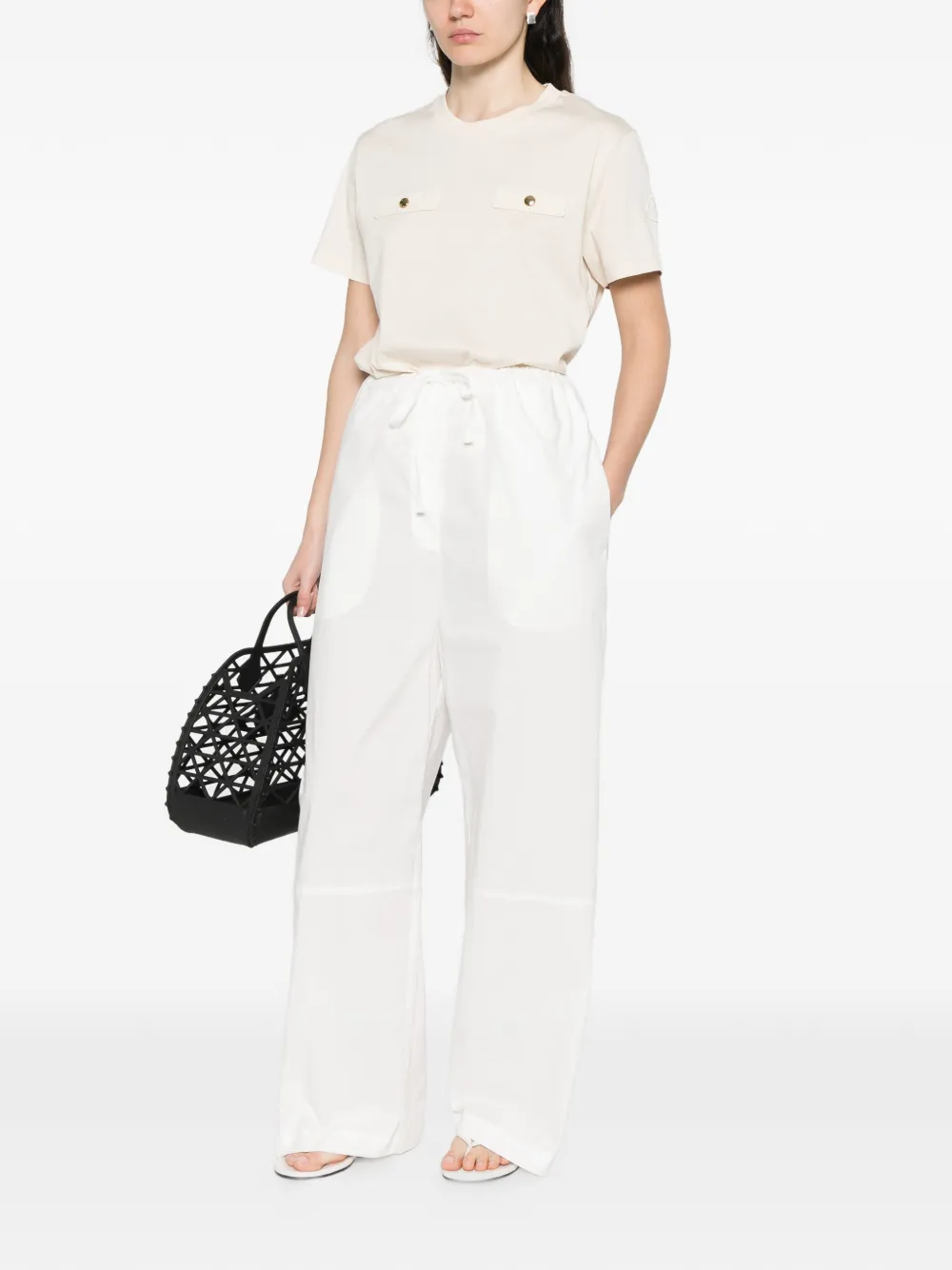Moncler T-shirt met logodetail Beige
