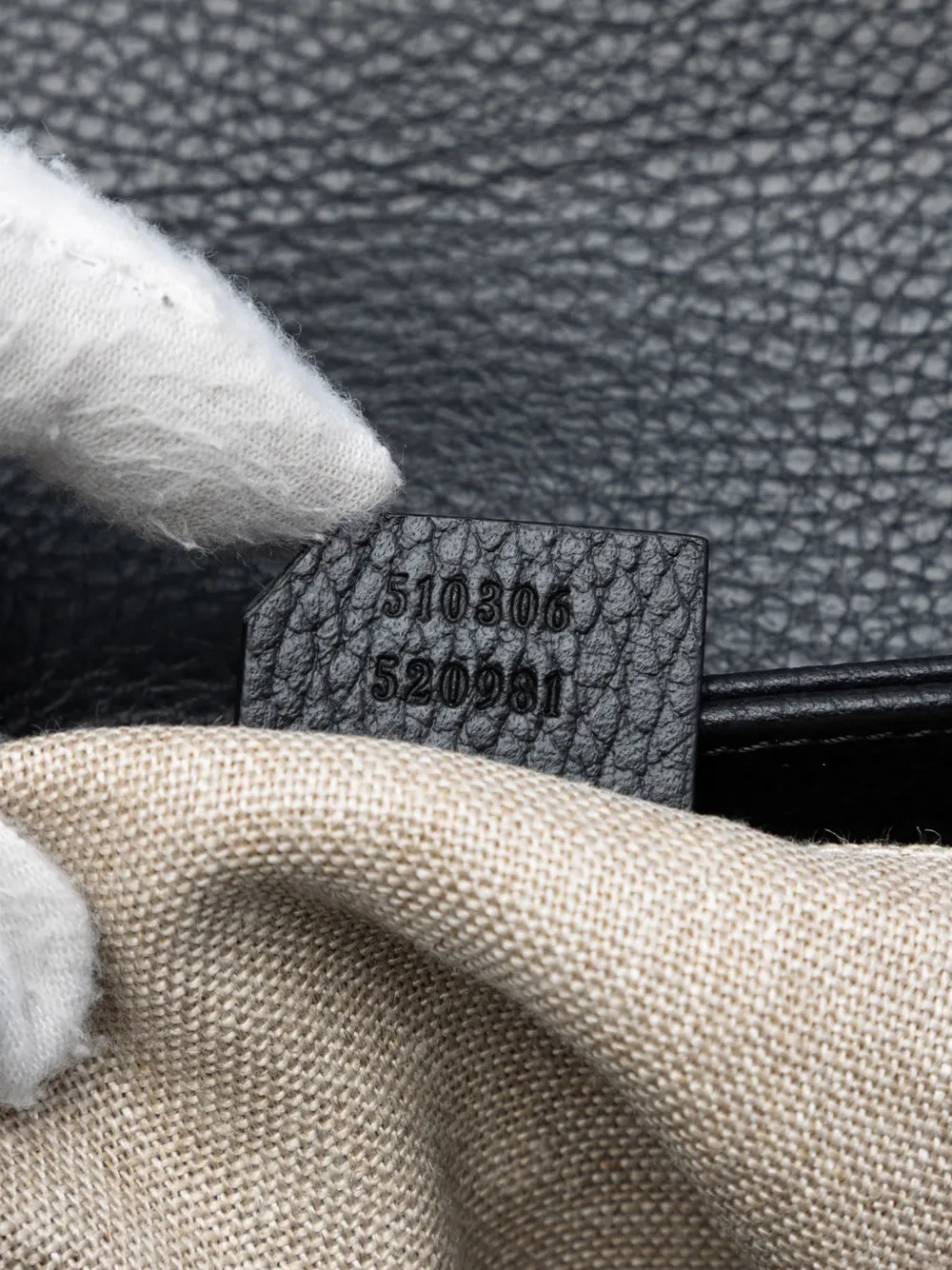2016-2025 Medium Dollar Calf Interlocking G Satchel