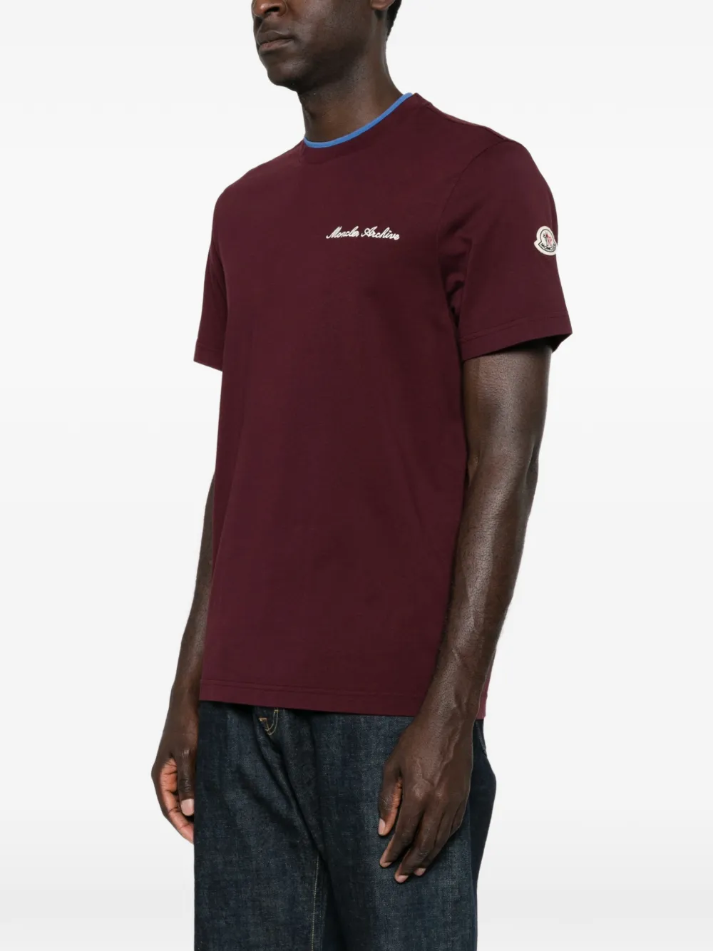 Moncler T-shirt met geborduurd logo Paars