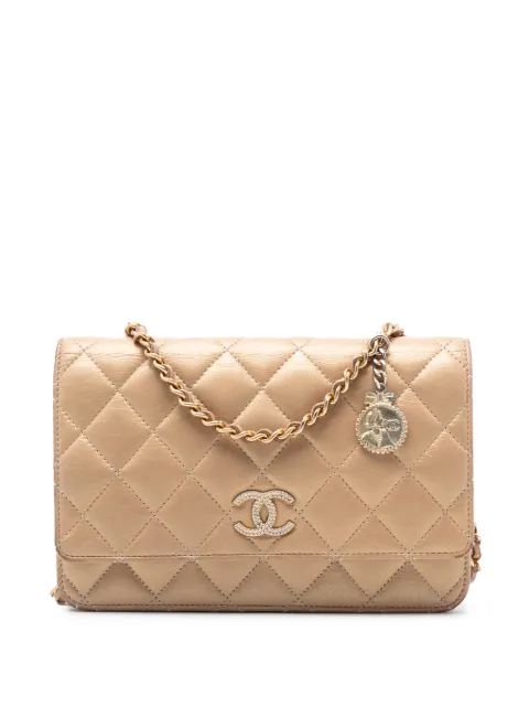 CHANEL Pre-Owned 2014-2015 CC Quilted Iridescent Lambskin Coin Charm Wallet on Chain crossbody bag