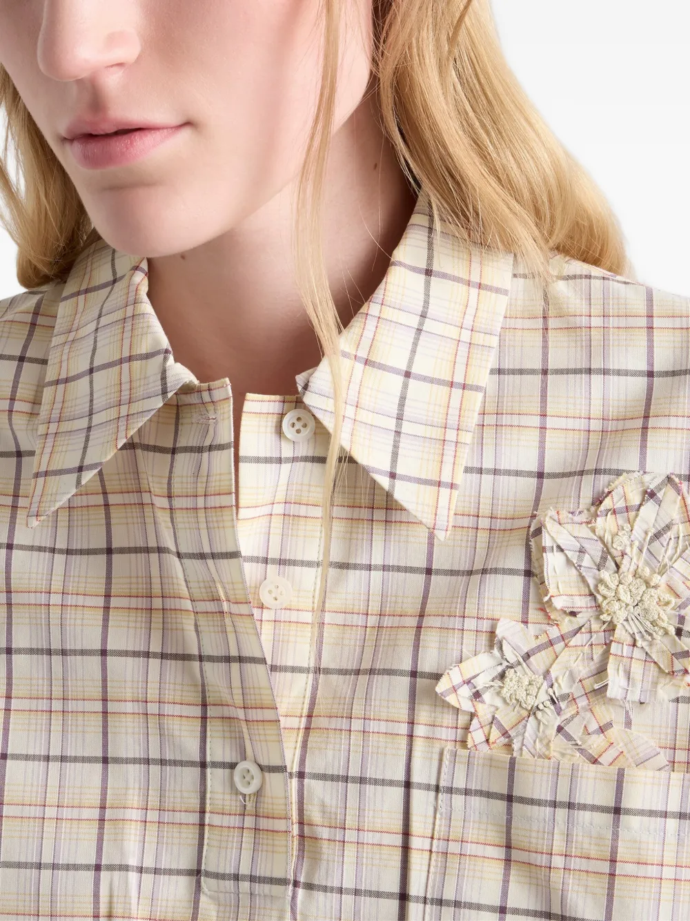 Prada Geruite blouse met bloemenapplicatie Beige