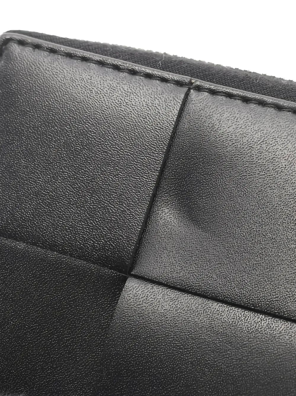 2010's Intrecciato Zipper Wallet