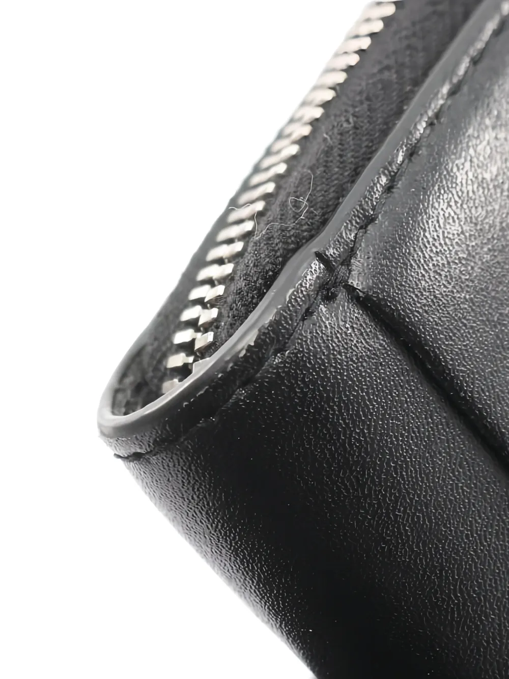 2010's Intrecciato Zipper Wallet