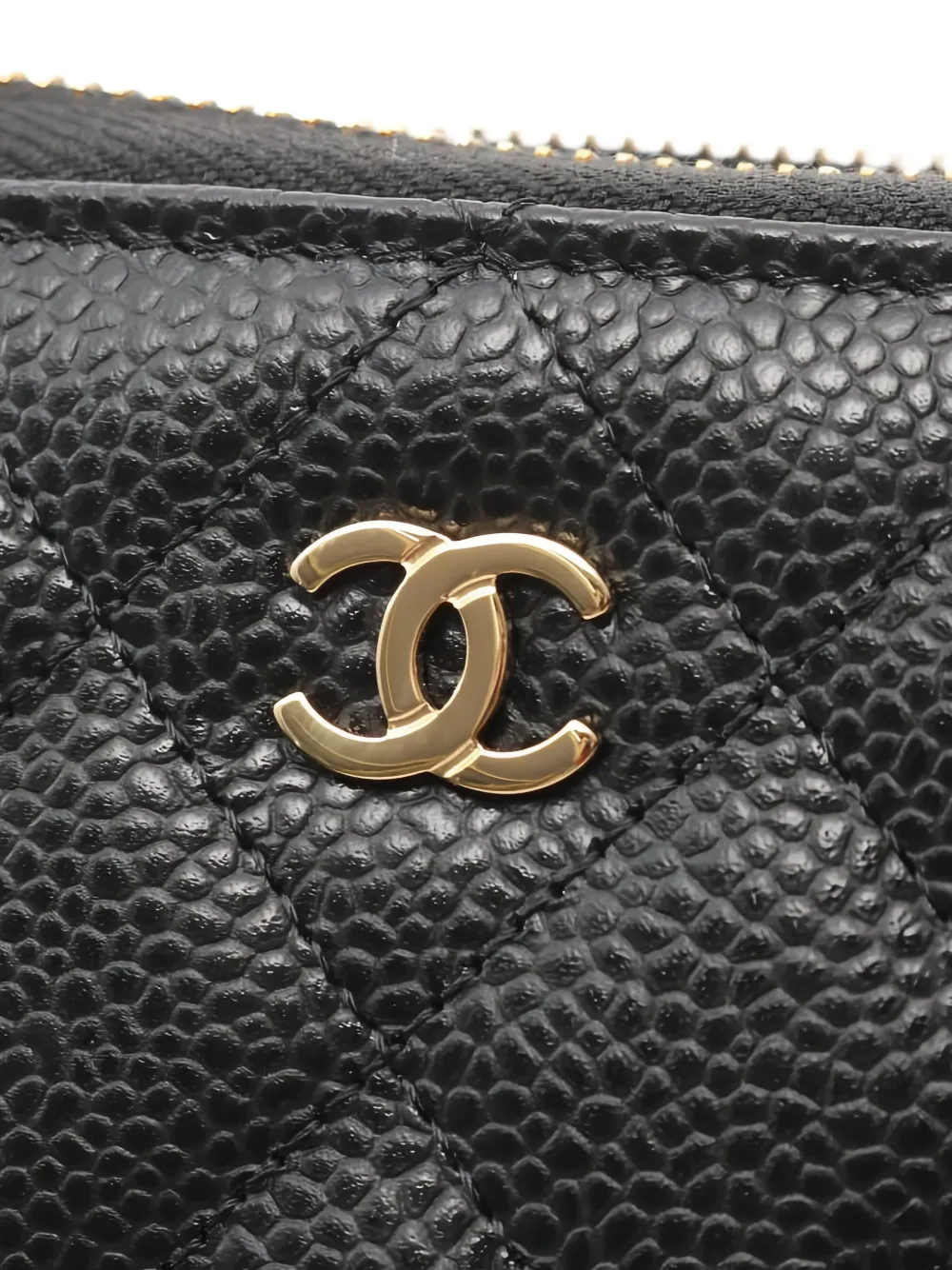 2021 Quilted Zip Wallet