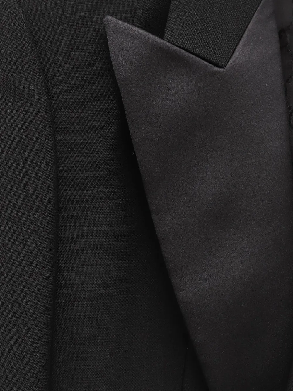 Gucci Pak met enkele rij knopen en satijnen afwerking Zwart