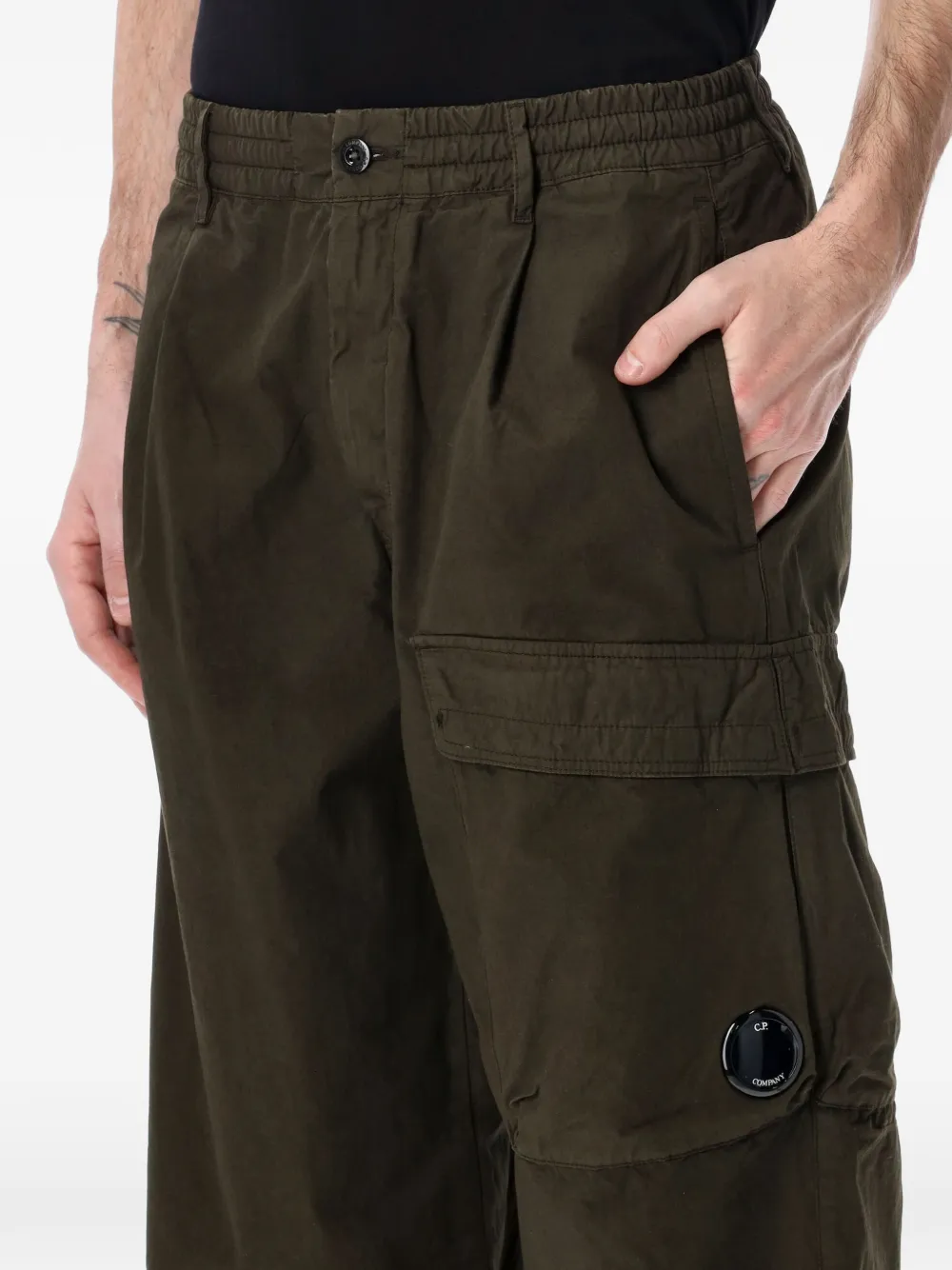 C.P. Company Lens micro-reps broek met boxy pijpen Groen