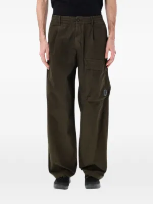 C.P. Company micro-reps Boxy Legs Pocket Lens Pants | Green