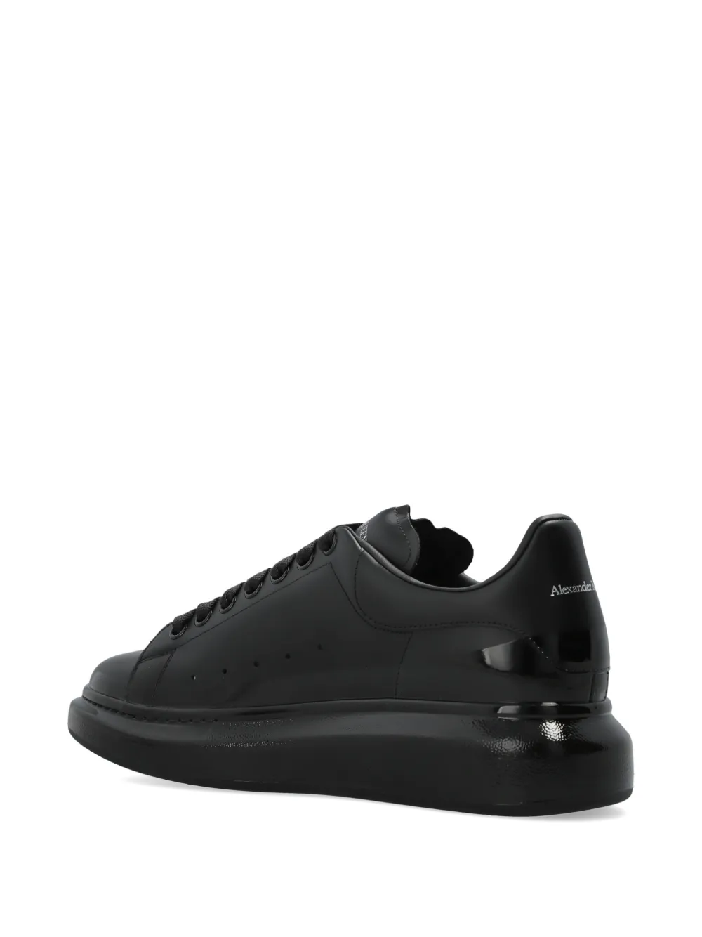 Alexander McQueen Oversized leather sneakers Zwart