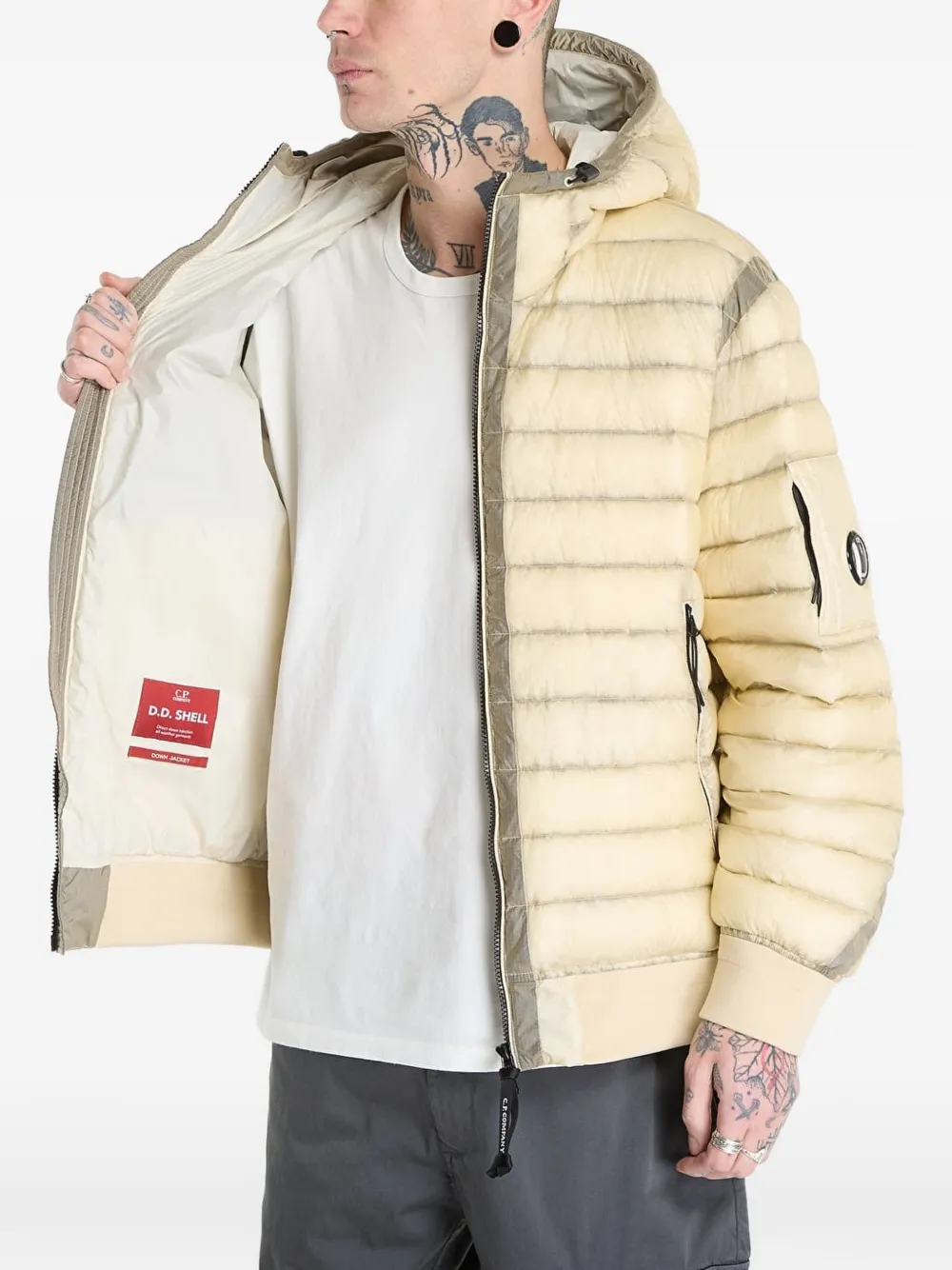 C.P. Company Bomberjack met capuchon Beige