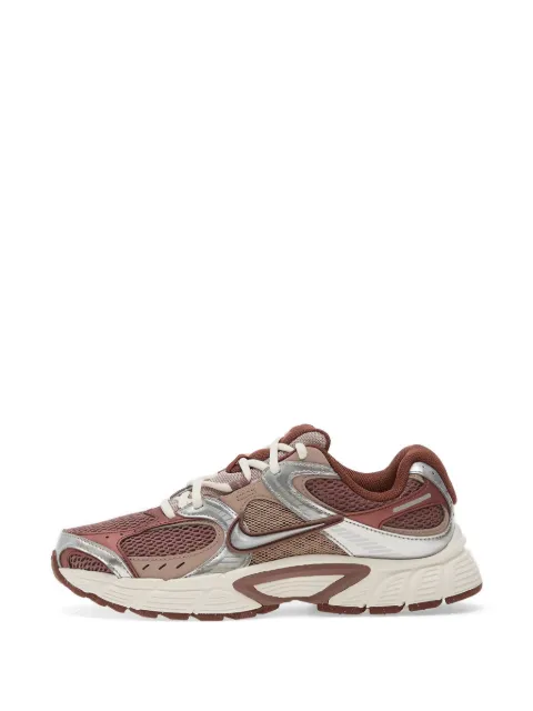 Nike V5 RNR logo细节运动鞋