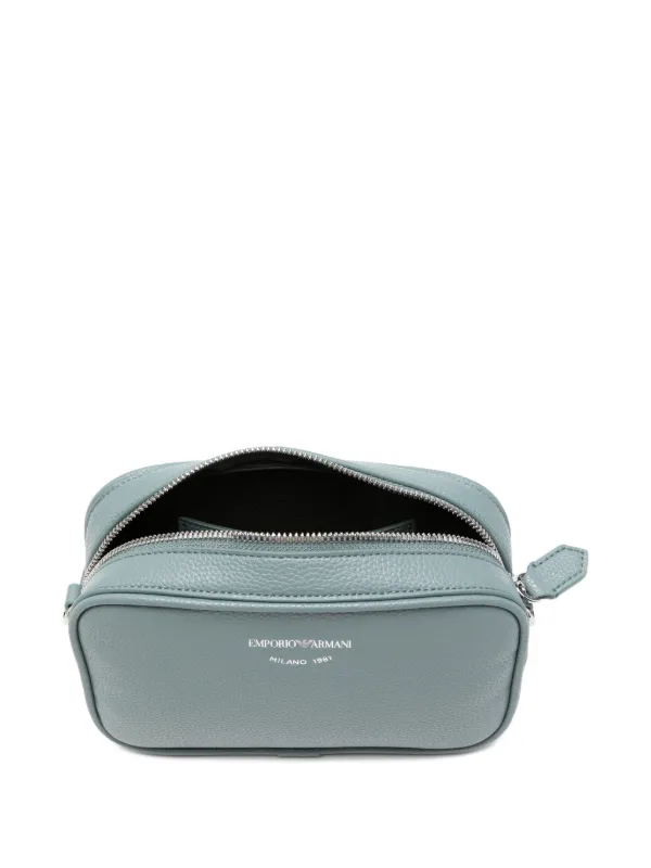 Emporio Armani ロゴストラップ ショルダーバッグ | ブルー | FARFETCH JP